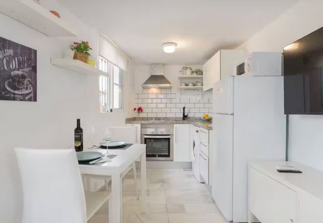 Sunny corner apartment, Puebla Aida · Mijas Golf