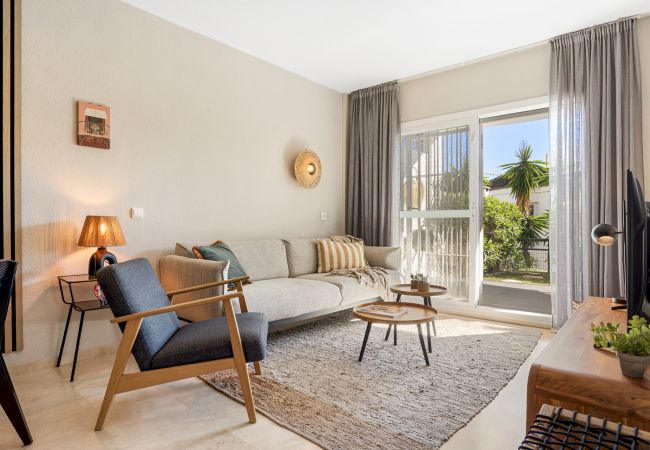 Calahonda apartment with terrace · Riviera del Sol